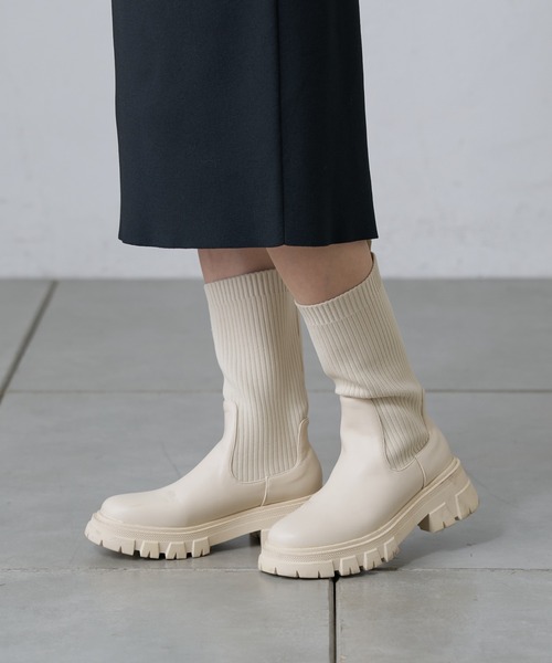 COLONY 2139（コロニートゥーワンスリーナイン）の「ニットミドルブーツ（ブーツ・レディース・ブラック/アイボリー・LARGE/MEDIUM）」の18枚目の写真