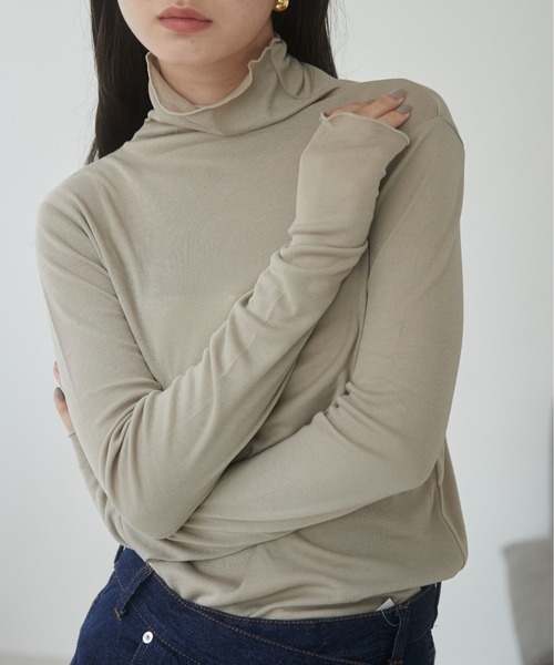 ANGIE(アンジー)の「タートルネック 長袖 シアートップス(Tシャツ/カットソー・レディース・ベージュ/オフホワイト/ブラック/ライトグレー/チャコールグレー・FREE)」の5枚目の写真