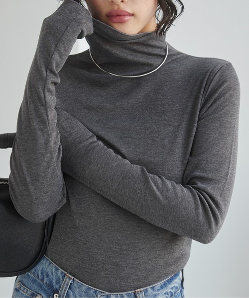ANGIE(アンジー)の「タートルネック 長袖 シアートップス(Tシャツ/カットソー・レディース・ベージュ/オフホワイト/ブラック/ライトグレー/チャコールグレー・FREE)」の1枚目の写真