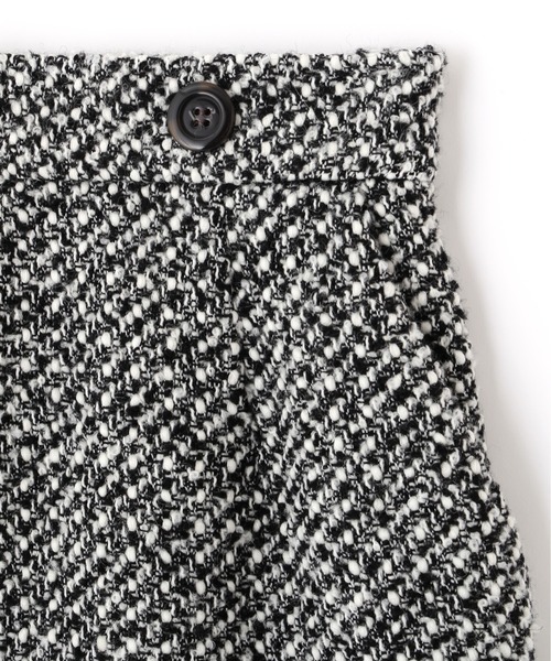 JILL by JILL STUART（ジルバイジルスチュアート）の「◇シャギー・ツィード素材バリエーションミドル丈ミニスカート（スカート・レディース・ブラック系その他/ホワイト系その他・SMALL/MEDIUM）」の19枚目の写真