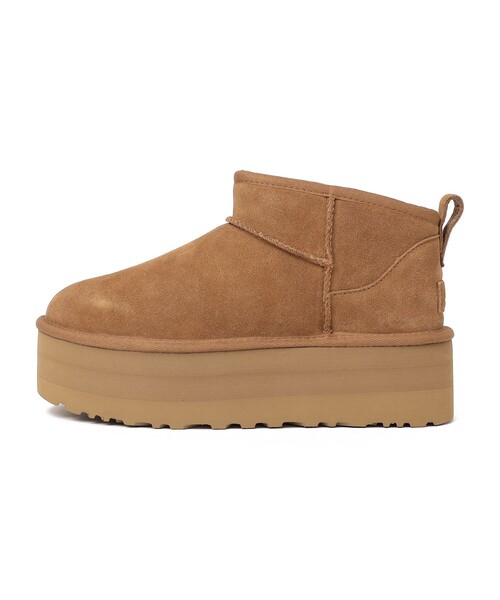 UGG(アグ)の「UGG:CLASSIC ULTRA MINI PLATFORM(ブーツ・レディース・ブラック/キャメル・23/24/25)」の3枚目の写真