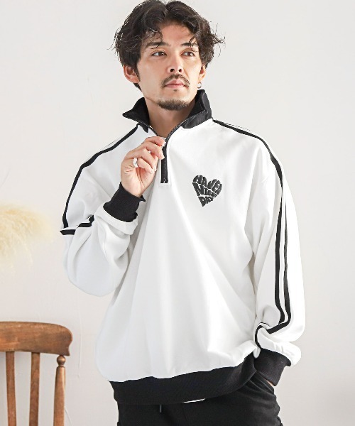 LUXSTYLE（ラグスタイル）の「裏起毛ハートロゴ発泡プリントハーフジップトレーナー（スウェット・メンズ・ブラック/ホワイト・M/L）」の10枚目の写真