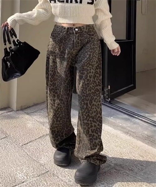 【NEW限定品】 セール】ヒョウ柄ワイドデニムパンツ（デニムパンツ）｜FREE パンツ