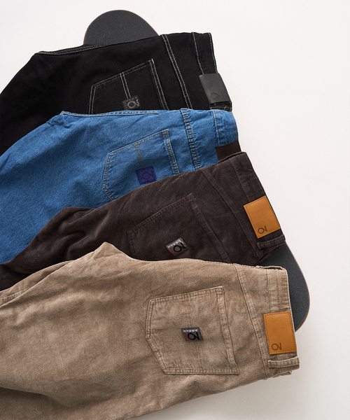 417 EDIFICE（フォーワンセブンエディフィス）の「360 / three sixty OG Baggy Fit 5 Pocket Denim Jeans（デニムパンツ・メンズ・ブラック/ブルー・32/30/34）」の4枚目の写真