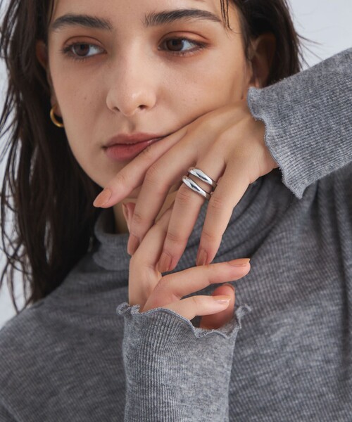 green label relaxing(グリーンレーベルリラクシング)の「【WEB限定】シンプル リング 2本セット(リング・レディース・ゴールド/その他1/シルバー・FREE)」の5枚目の写真