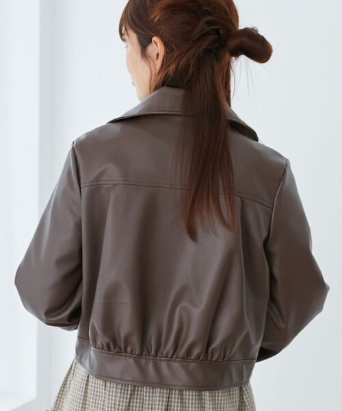 MAJESTIC LEGON（マジェスティックレゴン）の「Ladyショートライダース（ブルゾン・レディース・ベージュ/ブラウン/ブラック/アイボリー・MEDIUM/SMALL）」の15枚目の写真