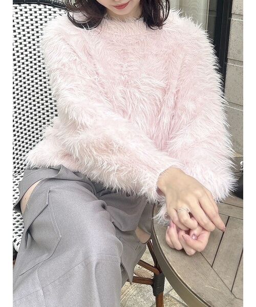 dazzlin（ダズリン）の「シャギークルーニットトップス（ニット/セーター・レディース・ピンク/レッド/アイボリー/チャコールグレー・FREE）」の3枚目の写真