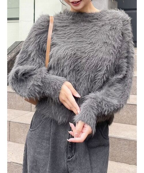 dazzlin（ダズリン）の「シャギークルーニットトップス（ニット/セーター・レディース・ピンク/レッド/アイボリー/チャコールグレー・FREE）」の2枚目の写真