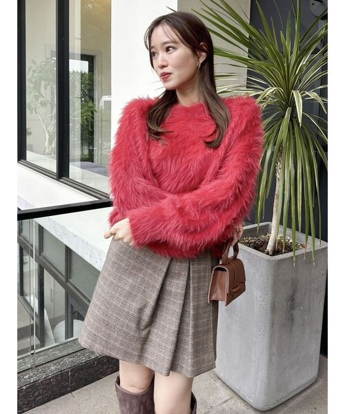 dazzlin（ダズリン）の「シャギークルーニットトップス（ニット/セーター・レディース・ピンク/レッド/アイボリー/チャコールグレー・FREE）」の6枚目の写真