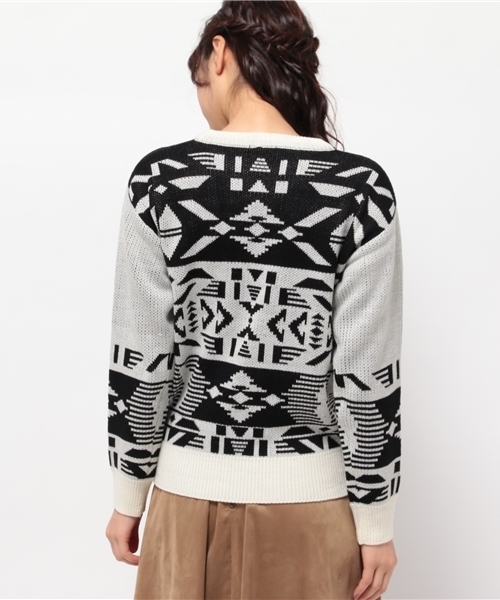 earth music&ecology（アースミュージックアンドエコロジー）の「ノルディック柄ニットプルオーバー（ニット/セーター・レディース・サックスブルー/ブラウン/ブラック・FREE）」の6枚目の写真