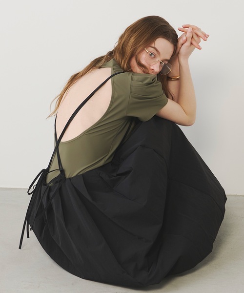 VIOLETTA（ヴィオレッタ）の「カップ付きバックシャンボディスーツ（Tシャツ/カットソー・レディース・ブラック/カーキ・FREE）」の7枚目の写真