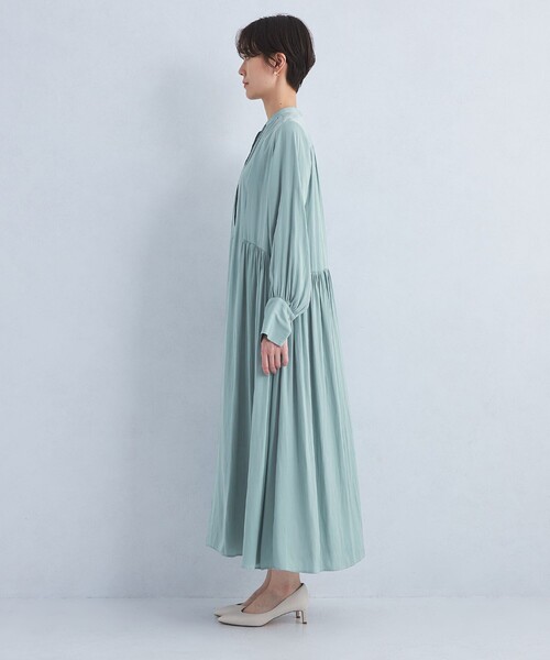 green label relaxing（グリーンレーベルリラクシング）の「キリカエ ギャザー ワンピース 2（ワンピース・レディース・ライム/ネイビー/ベージュ・FREE）」の14枚目の写真