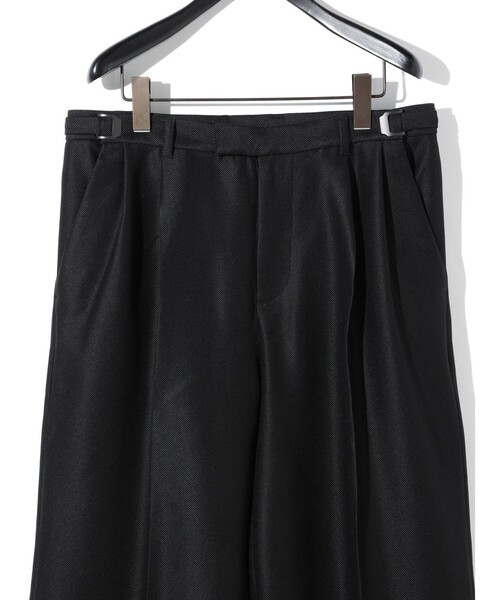 MIDIUMISOLID(ミディウミソリッド)の「MIDIUMISOLID Men’s レノクロスワイドスラックス(スラックス・メンズ・オフホワイト/ブラック・48)」の17枚目の写真