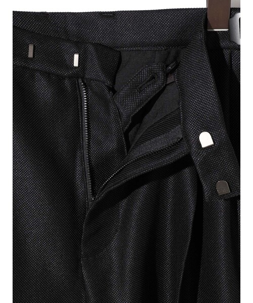 MIDIUMISOLID(ミディウミソリッド)の「MIDIUMISOLID Men’s レノクロスワイドスラックス(スラックス・メンズ・オフホワイト/ブラック・48)」の18枚目の写真