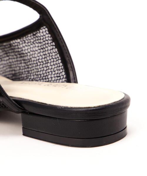 NATURAL BEAUTY BASIC（ナチュラルビューティーベーシック）の「◇ 【Oggi掲載】メタリックシアーミュール（サンダル・レディース・シルバー/ブラック・LARGE/MEDIUM/SMALL）」の8枚目の写真