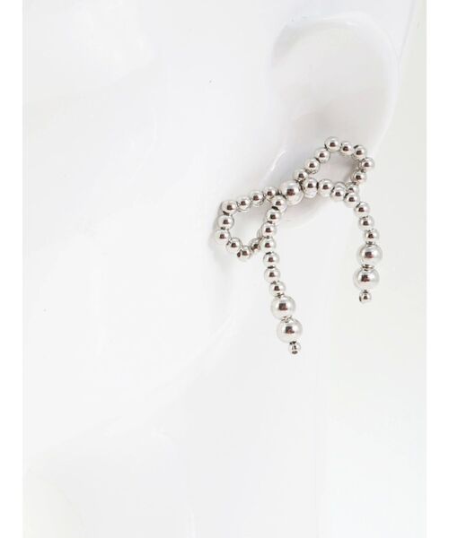 EATME（イートミー）の「シルバーボールリボンピアス（ピアス（両耳用）・レディース・シルバー・FREE）」の6枚目の写真