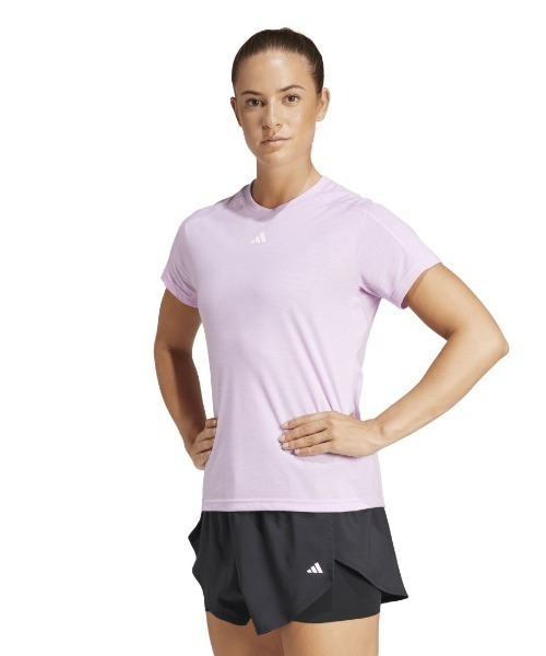 adidas(アディダス)の「アディダス adidas AEROREADY トレイン エッセンシャルズ ミニマル ロゴ クルーネック半袖Tシャツ(Tシャツ/カットソー・レディース・ブラック/ホワイト/ライラック・S/M/L)」の3枚目の写真