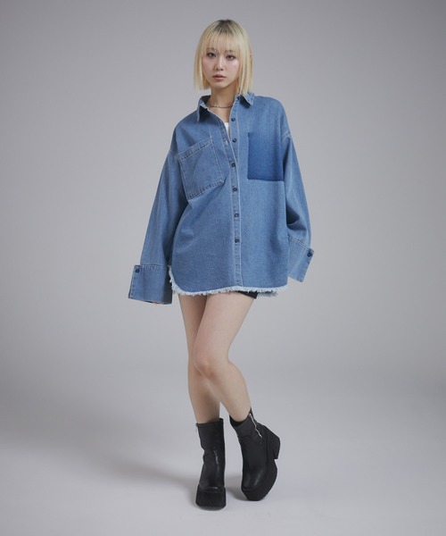 ENVYM（アンビー）の「ビックカフスオーバーサイズデニムシャツ（シャツ/ブラウス・レディース・ブルー/ブラック・FREE）」の5枚目の写真