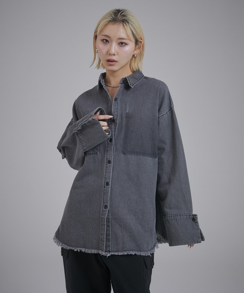 ENVYM（アンビー）の「ビックカフスオーバーサイズデニムシャツ（シャツ/ブラウス・レディース・ブルー/ブラック・FREE）」の12枚目の写真