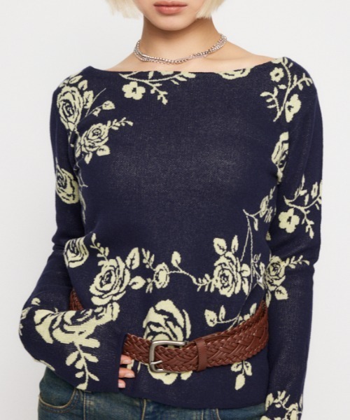 LAGUA GEM（ラグアジェム）の「FLOWER JAQUARD ニット（ニット/セーター・レディース・ネイビー/グレー/ブラウン・FREE）」の3枚目の写真