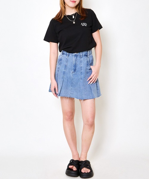 GORGE(ゴージ)の「《ワンポイント刺繍×シンプル》レディース 半袖Tシャツ 綿混 カジュアル 春夏秋(Tシャツ/カットソー・レディース・オフホワイト/レッド/イエロー/ネイビー/ブラック・F)」の20枚目の写真