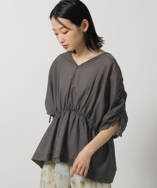 LAKOLE（ラコレ）の「2WAYドロストスリーブブラウス / 327750（シャツ/ブラウス・レディース・オフホワイト/イエロー/チャコールグレー・FREE）」の2枚目の写真