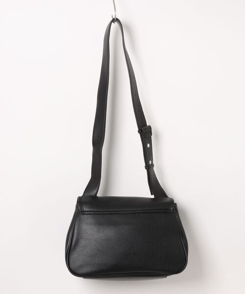 BarcosBlue（バルコスブルー）の「【BarcosBlue/バルコスブルー】シュリンクレザー調台形バッグ（ショルダーバッグ・レディース・ベージュ/ブラック・ONE SIZE）」の9枚目の写真