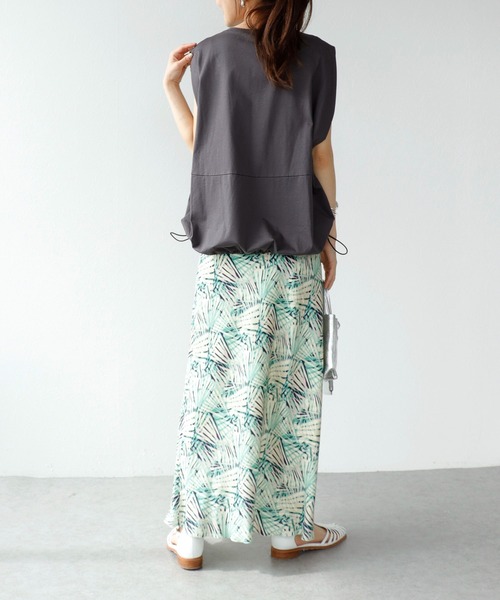 Jines（ジネス）の「タックショルダー ノースリーブカットソー（Tシャツ/カットソー・レディース・チャコールグレー/ホワイト/ブラック・38）」の7枚目の写真