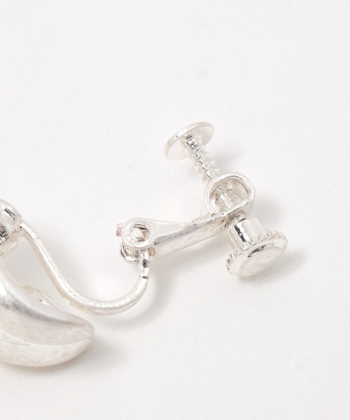 niko and...（ニコアンド）の「結びイヤリング（イヤリング・レディース・イエロー/グレー・0）」の3枚目の写真