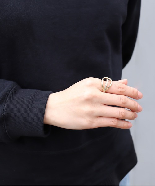 ieLS(イエルズ)の「金属アレルギー対応「ieLS」ステンレス CZデザインフリーリング(リング・レディース・ゴールド/シルバー・FREE)」の1枚目の写真