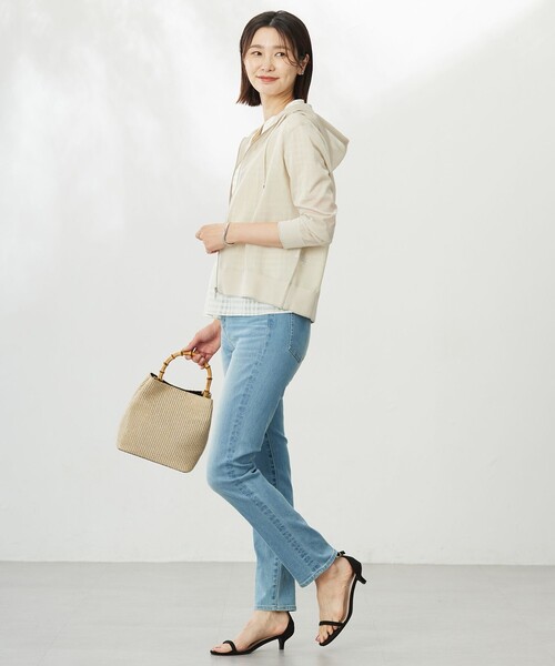 J.PRESS(ジェイプレス)の「【WEB限定カラーあり・洗える】SHEER LIGHT KNIT ラメ パーカー(パーカー・レディース・スカイブルー系/ピンク系/ベージュ系/ホワイト系/ネイビー系/ピーコックグリーン系・T13/T15)」の19枚目の写真