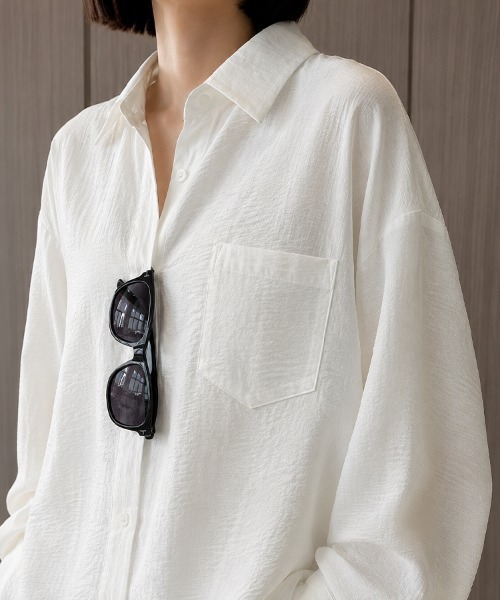 SallyLunn（サリーラン）の「シワ加工シンプルシャツ（シャツ/ブラウス・レディース・ホワイト・MEDIUM/LARGE）」の3枚目の写真