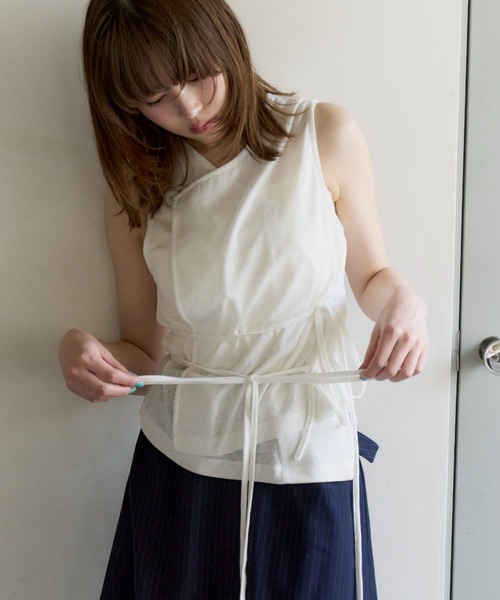 haek(ハク)の「cachecoeur ribbon tops/カシュクールトップス(Tシャツ/カットソー・レディース・チャコールグレー/ホワイト・FREE)」の3枚目の写真