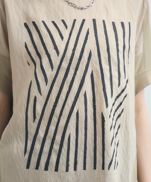 Paradise Picnic(パラダイスピクニック)の「異素材切替プリントTシャツ(Tシャツ/カットソー・レディース・ベージュ/ホワイト/ブラック・FREE)」の6枚目の写真