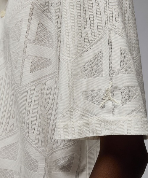 NIKE（ナイキ）の「JORDAN BRAND M J FLT SS KNIT TOP HF9363（シャツ/ブラウス・メンズ・ブラック/ホワイト/ピンク・M/L）」の4枚目の写真