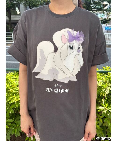 merry jenny（メリージェニー）の「Lilo & Stitch 「ジジとマートルの仲間たち」Tシャツ（Tシャツ/カットソー・レディース・オフホワイト/チャコールグレー/ピンク・FREE）」の2枚目の写真
