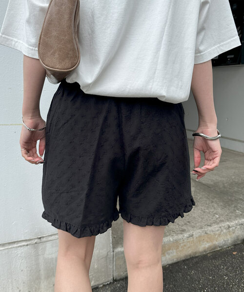 岡フリル付きグレーショートパンツs umm.】フリルレースショートパンツ（その他パンツ）｜DISCOAT