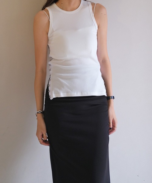 AKTE(アクテ)の「サイドホックタンクトップ(タンクトップ・レディース・ホワイト/ブラック・FREE)」の7枚目の写真