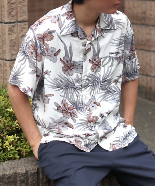 Salong hameu(サロン ハミュー)の「レーヨンアロハシャツ メンズ レディース ユニセックス/無地・花柄・和柄・総柄 半袖(シャツ/ブラウス・メンズ・ネイビー系/ブラック系その他/ネイビー系2/ブラック系その他3/ホワイト系その他2/ブラック/ブルー系その他2/ブラック系その他2/ネイビー系3/ブルー系その他3/ネイビー系4/ブラウン系その他/ホワイト系その他/ネイビー系1/ブラック系その他4/ブルー系その他/オレンジ/グリーン系その他/グリーン系その他2・S/M/L/LL)」の2枚目の写真