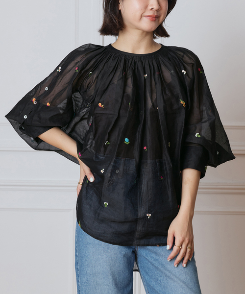 IENA LA BOUCLE(イエナラブークル)の「IENA LA BOUCLE フラワー刺繍ボレロブラウス(シャツ/ブラウス・レディース・ブラック・FREE)」の17枚目の写真