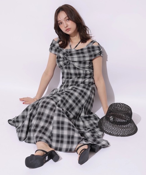Rirandture（リランドチュール）の「ツイストオフショルワンピース