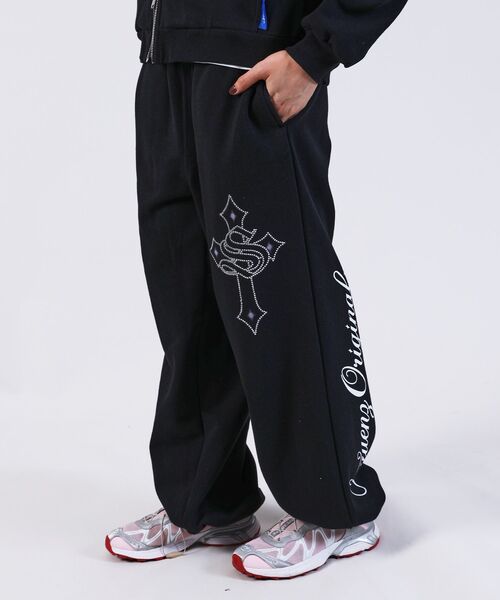 SEQUENZ（シークエンズ）】CROSS RHINE STONE SWEAT PANTS / ライン