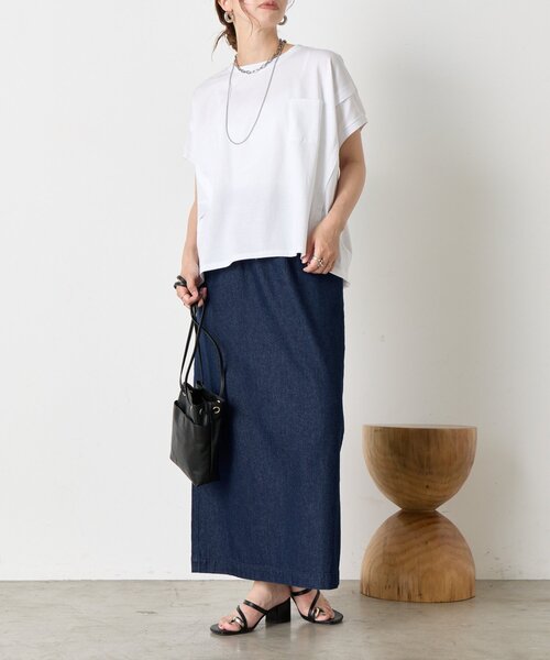 Jena espace merveilleux(ジェナ エスパスメルヴェイユ)の「バックファスナーポケットT(Tシャツ/カットソー・レディース・ブルー/オフホワイト/ブラック・FREE)」の5枚目の写真