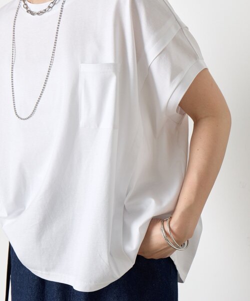 Jena espace merveilleux(ジェナ エスパスメルヴェイユ)の「バックファスナーポケットT(Tシャツ/カットソー・レディース・ブルー/オフホワイト/ブラック・FREE)」の14枚目の写真