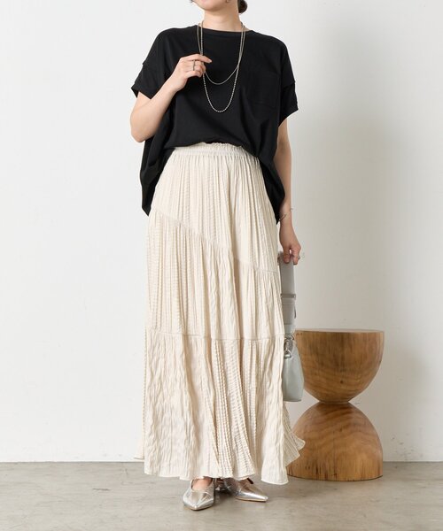 Jena espace merveilleux(ジェナ エスパスメルヴェイユ)の「バックファスナーポケットT(Tシャツ/カットソー・レディース・ブルー/オフホワイト/ブラック・FREE)」の17枚目の写真