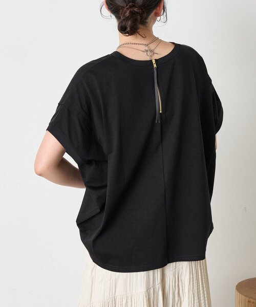 Jena espace merveilleux(ジェナ エスパスメルヴェイユ)の「バックファスナーポケットT(Tシャツ/カットソー・レディース・ブルー/オフホワイト/ブラック・FREE)」の22枚目の写真
