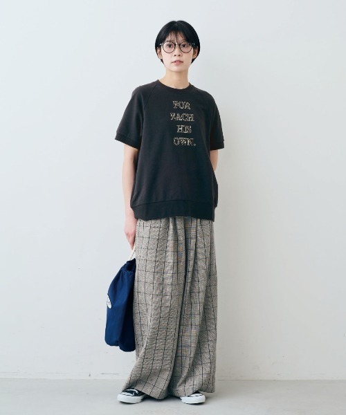 THREE FIFTY STANDARD(スリーフィフティースタンダード)の「THREE FIFTY STANDARD 半袖ミニ裏毛のロゴトップス(Tシャツ/カットソー・レディース・ブラック/ライトグレー・M/L/LL)」の9枚目の写真