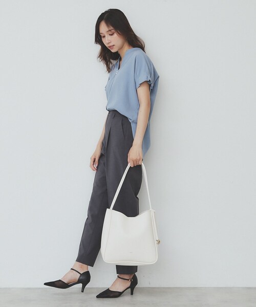 index（インデックス）の「【A4サイズ収納可能】コインチャーム付きトートバッグ（トートバッグ・レディース・ベージュ/ホワイト/ブラック・00）」の5枚目の写真