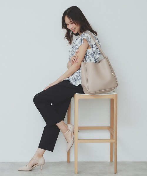 index（インデックス）の「【A4サイズ収納可能】コインチャーム付きトートバッグ（トートバッグ・レディース・ベージュ/ホワイト/ブラック・00）」の9枚目の写真