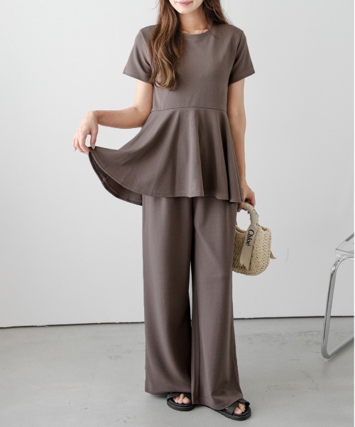 セール】エンボス ペプラムトップス＋ワイドパンツ セットアップ